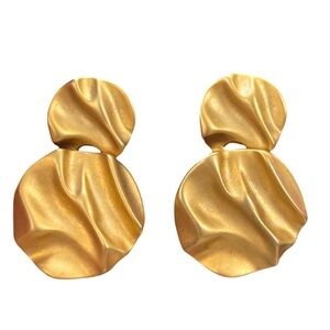 1980’s- 90’s satin finish gold tone earrings